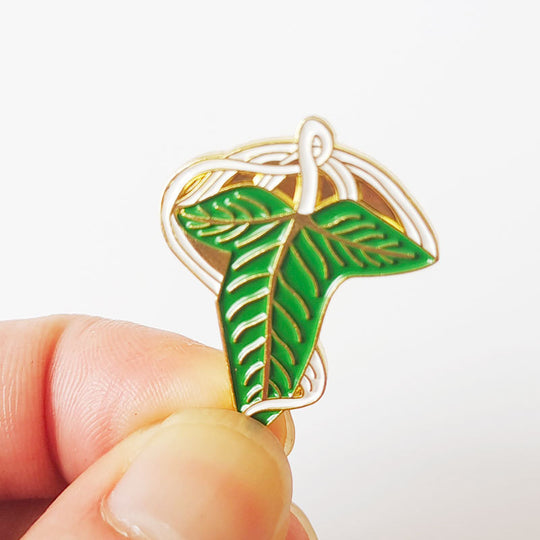 Leaf Brooch Metal Cartoon Badge Bag Ornaments Pin