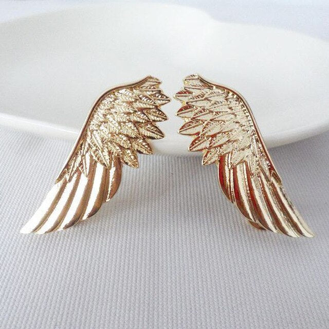 Metal texture punk style wing collar pin brooch